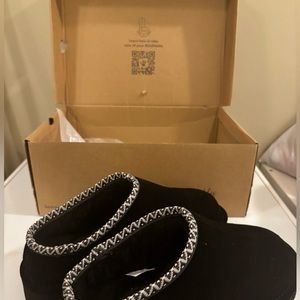 BearPaw Tabitha Slipper!